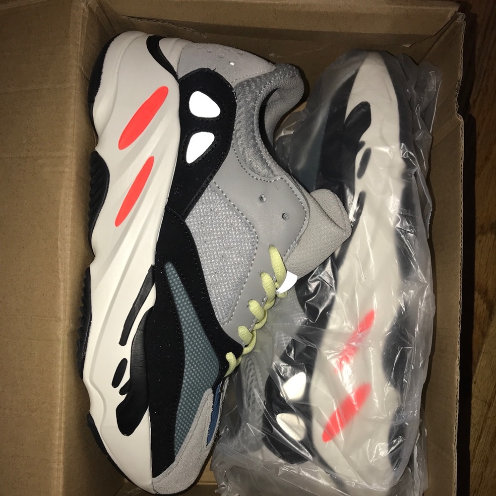 Yeezy Ultra Boost 700 (duplicate)